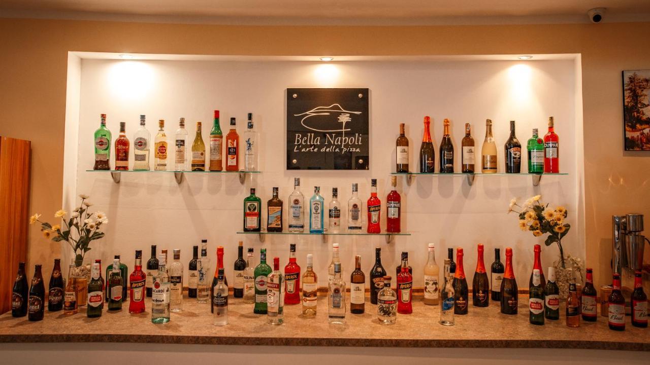 滨河宫酒店 阿特劳 外观 照片